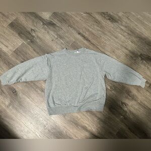 2 sweaters for $15! MAKE A BUNDLE!

GAP Women’s Light Gray Crewneck Sweater
